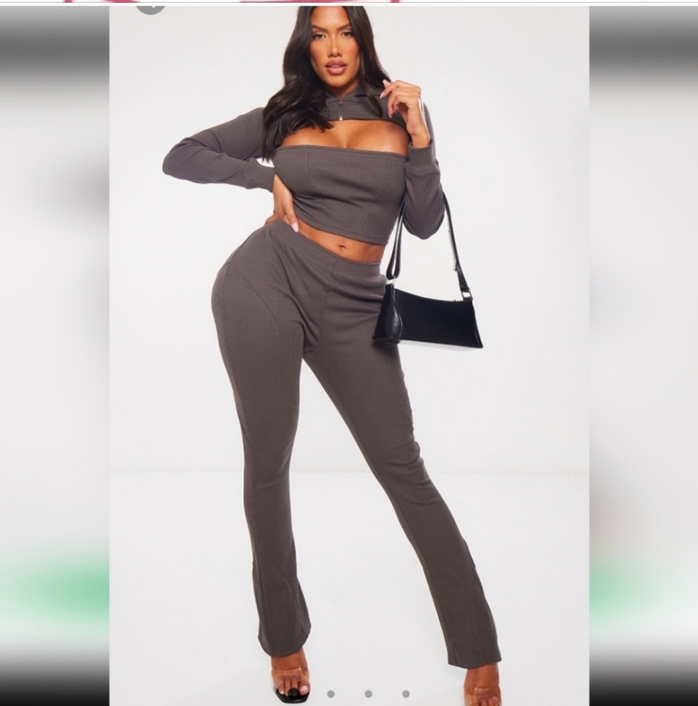 prettylittlething flare pants & cut out cropped longsleeve SET
